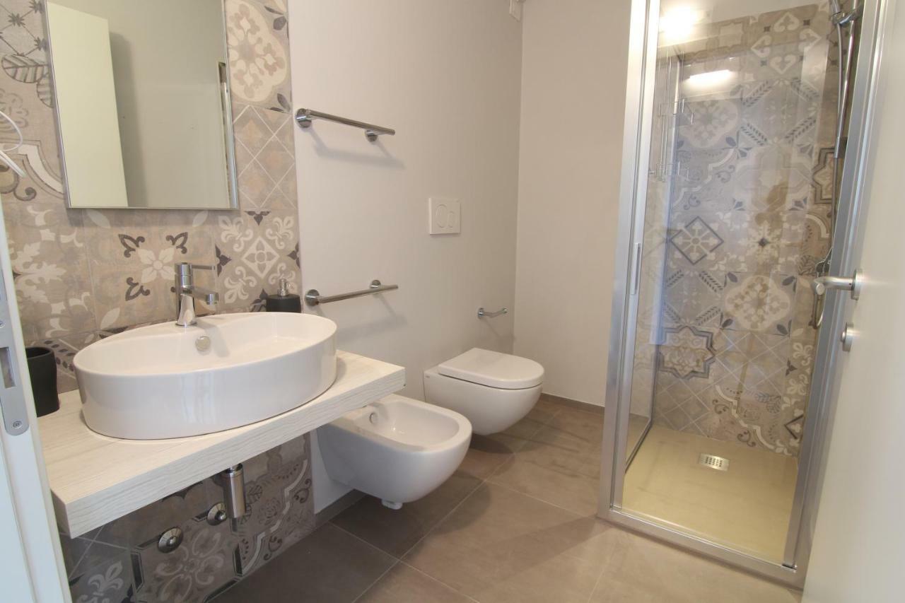 Spagnoi Rooms Кастельнуово-дель-Гарда Экстерьер фото