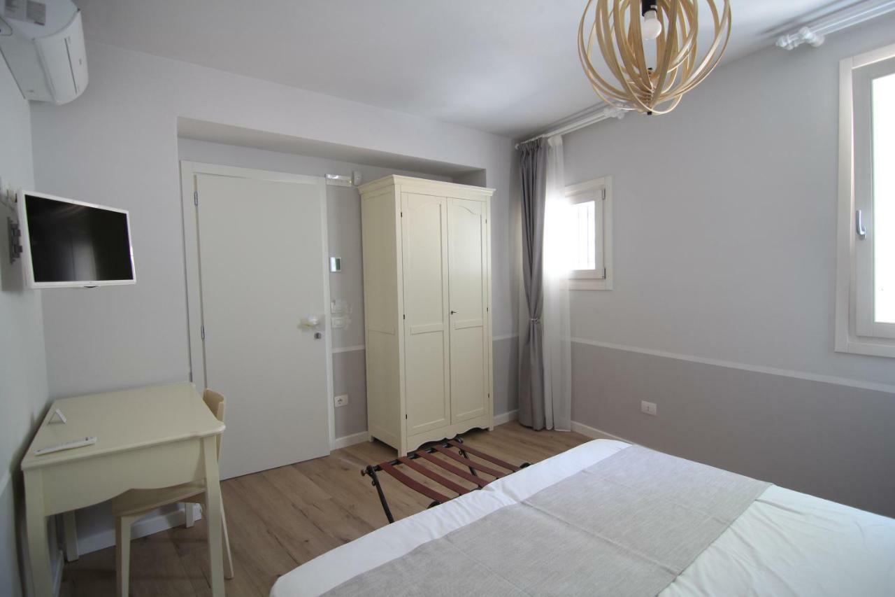 Spagnoi Rooms Кастельнуово-дель-Гарда Экстерьер фото