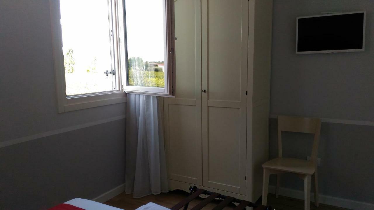Spagnoi Rooms Кастельнуово-дель-Гарда Экстерьер фото