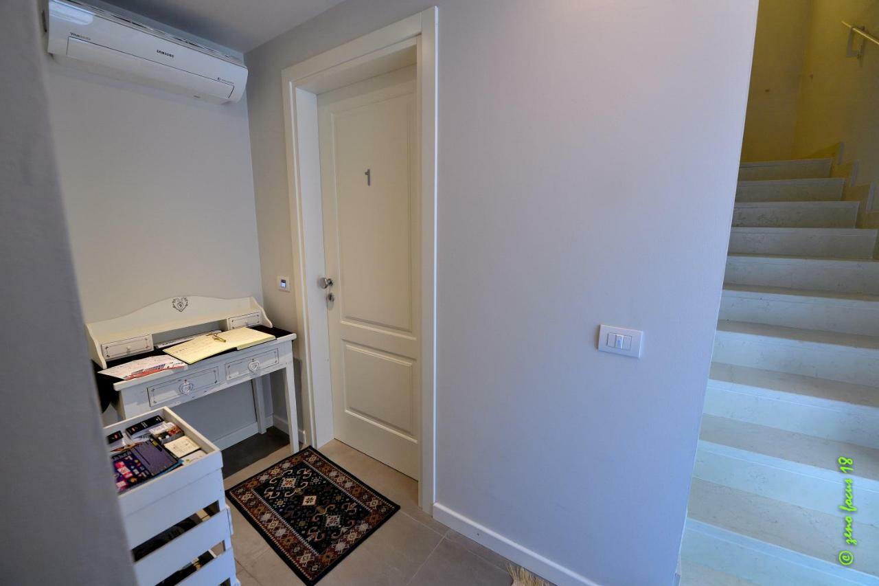 Spagnoi Rooms Кастельнуово-дель-Гарда Экстерьер фото